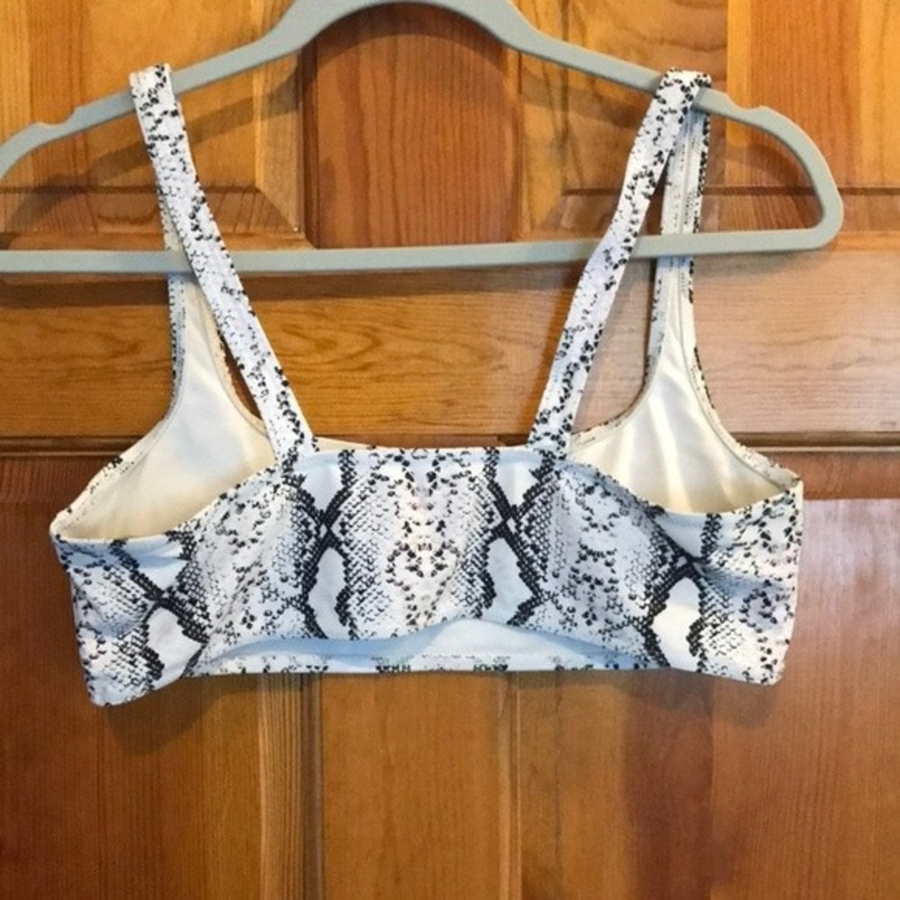 Reptile Design Shein Bra Style Bikini Crop Top White & Black Size Large - Picture 2 of 9